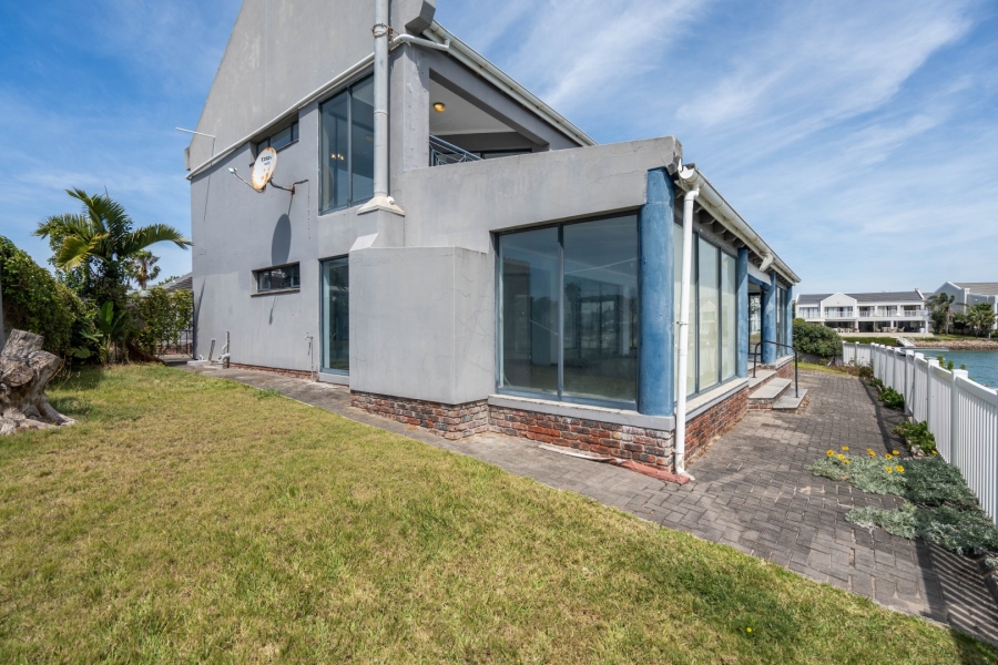 4 Bedroom Property for Sale in Royal Alfred Marina Eastern Cape